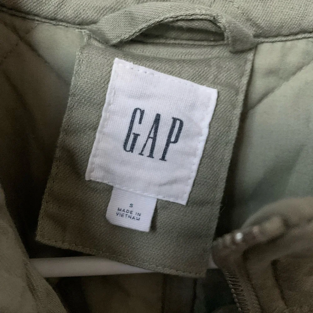 Lightweight jacket - Picture 3 of 3